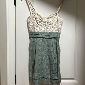 Aritzia Wilfred size 4